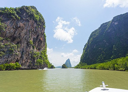 James bond Island